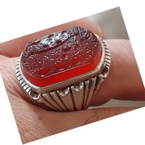 نگین عقیق حکاکی‌شده شیراز